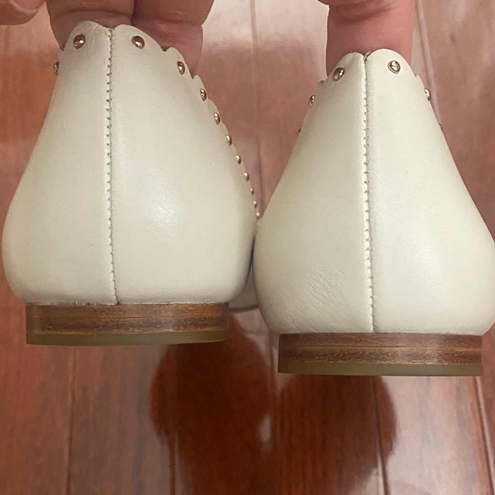 Coach Jill Soft Shine Calf Flats in Ivory - Picture 6 of 14